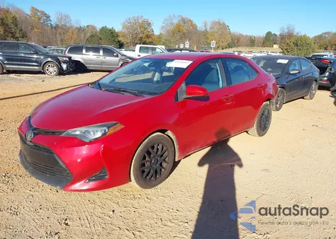 2018 Toyota Corolla Le z USA, uszkodzony, nr VIN 2T1BURHE9JC972740